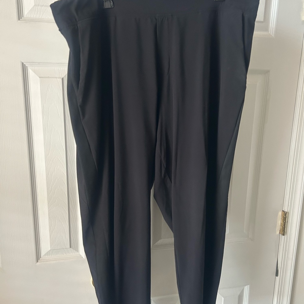 Athleta Black Brooklyn joggers